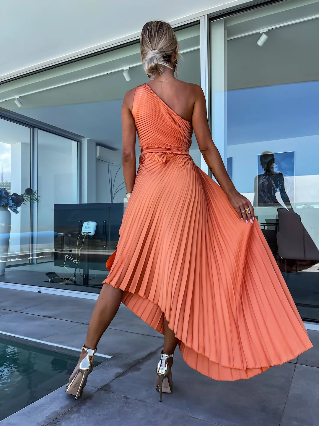 Amara™ | Elegantes One-Shoulder-Plissee-Midikleid
