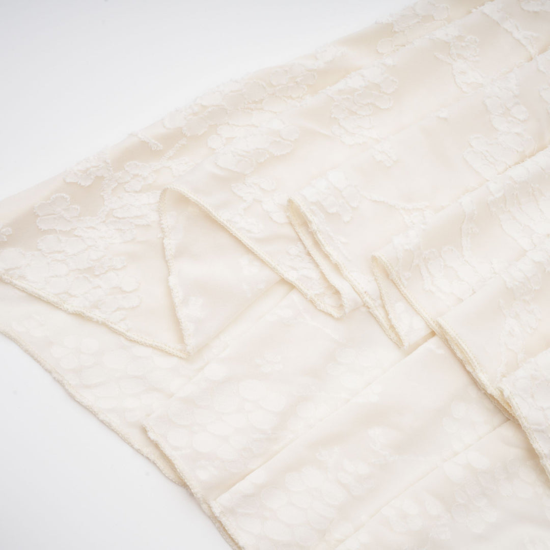 Raya | Elegantes Blumen-Jacquard-Kleid