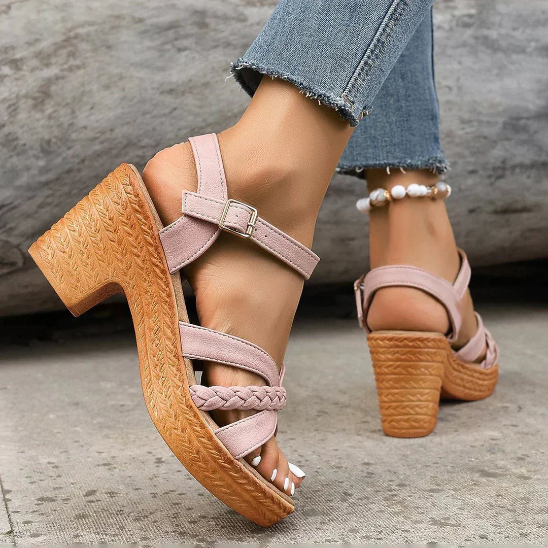 Nerina | Orthopädische Modische Sandalen