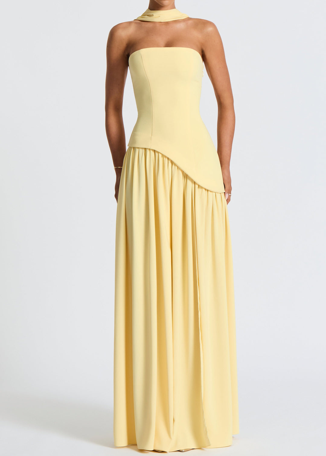 Sofia™ | Trägerloses Maxikleid mit Choker-Detail