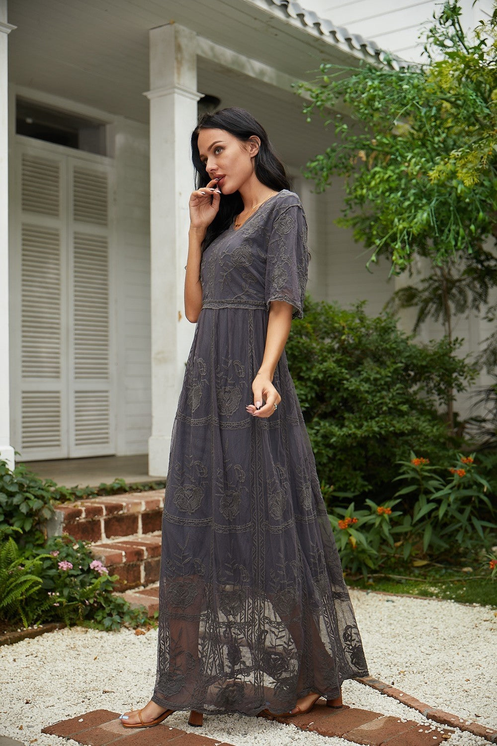 Clarita | Elegantes Blüten-Maxikleid